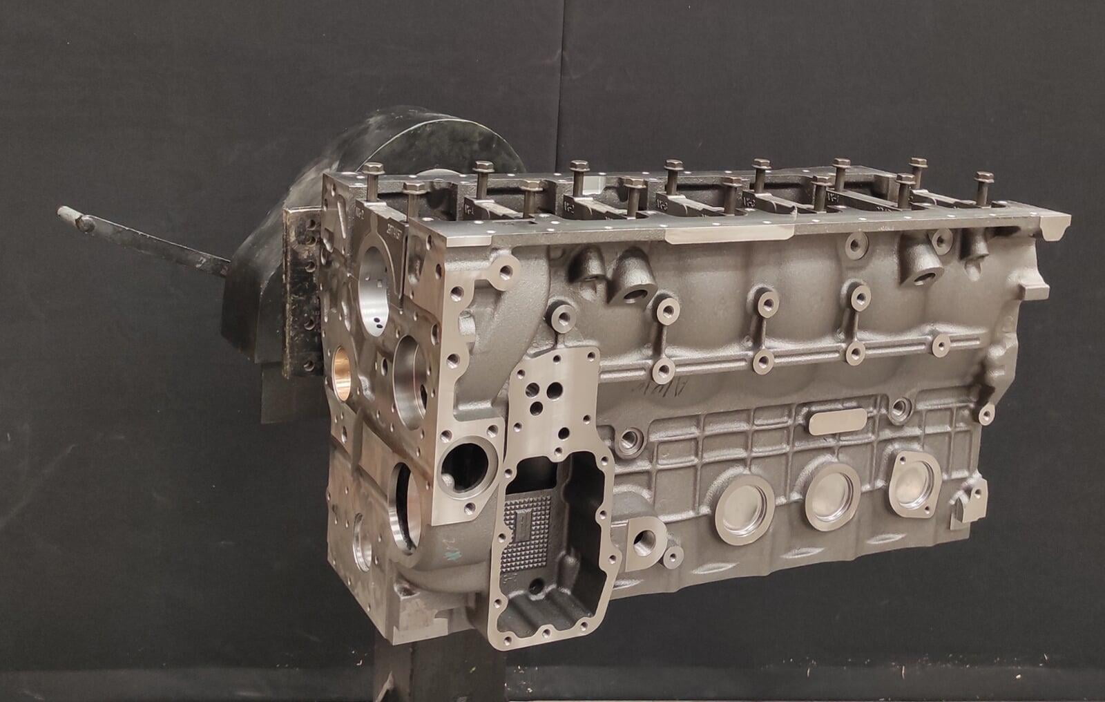 Short Block Komatsu SA6D107 Cummins QSB6.7